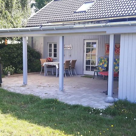 Pelikan Garden 1 Ferielejlighed Max 4 Personer Ved 2 Personer 650,00 Ekstra Personer 150,00 Kr Ekstra Stege Exteriér fotografie