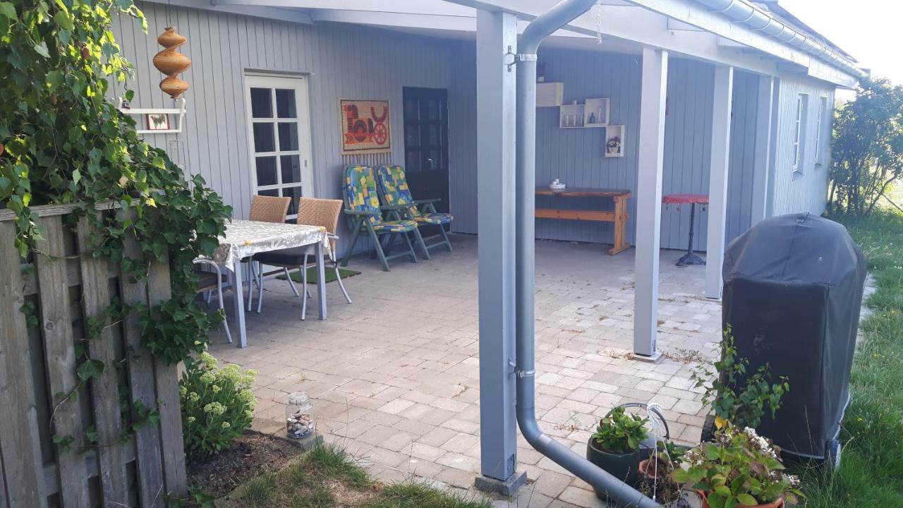 Pelikan Garden 1 Ferielejlighed Max 4 Personer Ved 2 Personer 650,00 Ekstra Personer 150,00 Kr Ekstra Stege Exteriér fotografie